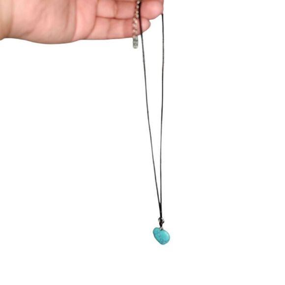 Turquoise Heart Shapes Crystal Necklace - Picture 2 of 3